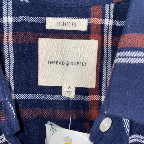 Button down top - Picture 2 of 6